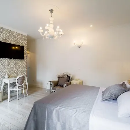 Bed and breakfast Old Town Deluxe 4*